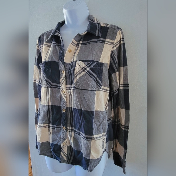 Vintage Abercrombie & Fitch Navy Blue Off White Plaid Long Sleeve Flannel Shirt - Picture 2 of 7